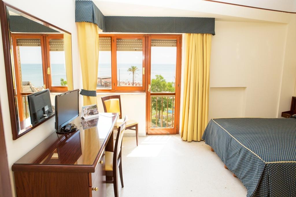 Hotel Sacco Bernalda Quarto foto